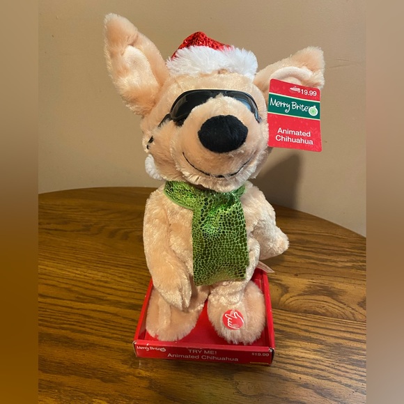 Merry Brite Animated Chihuahua - Picture 1 of 2